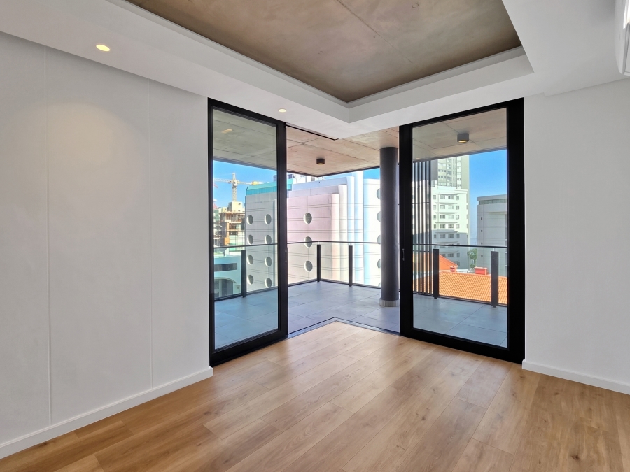 To Let 2 Bedroom Property for Rent in Sea Point Western Cape